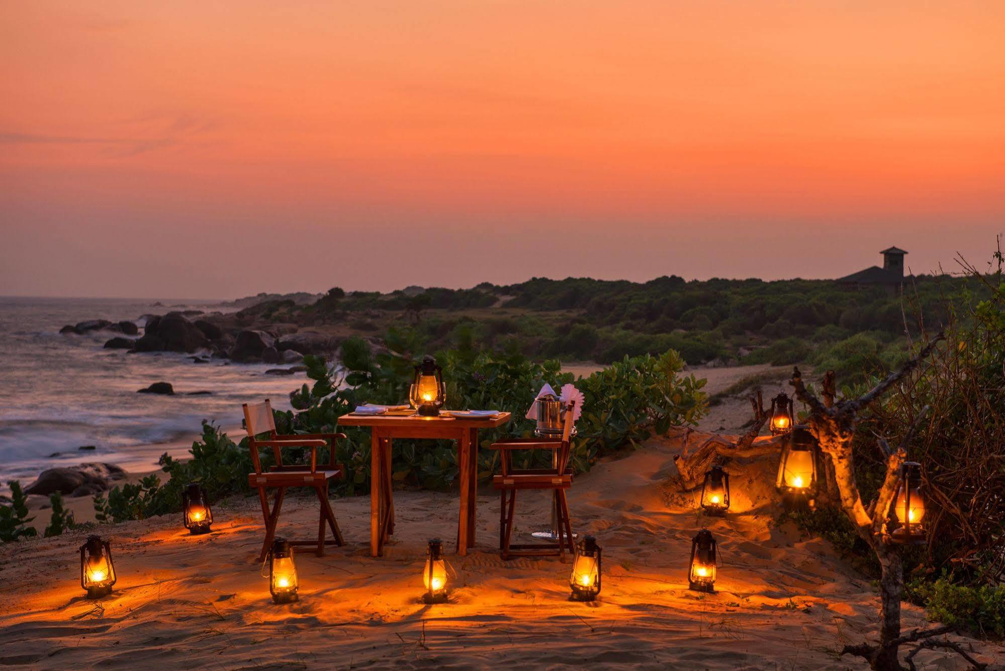 Uga Chena Huts Hotel Yala Exterior photo